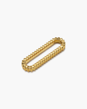 Mini textured link charm in gold