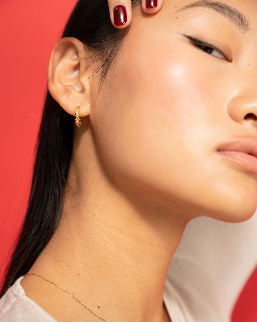 Maeve 紋理小耳圈