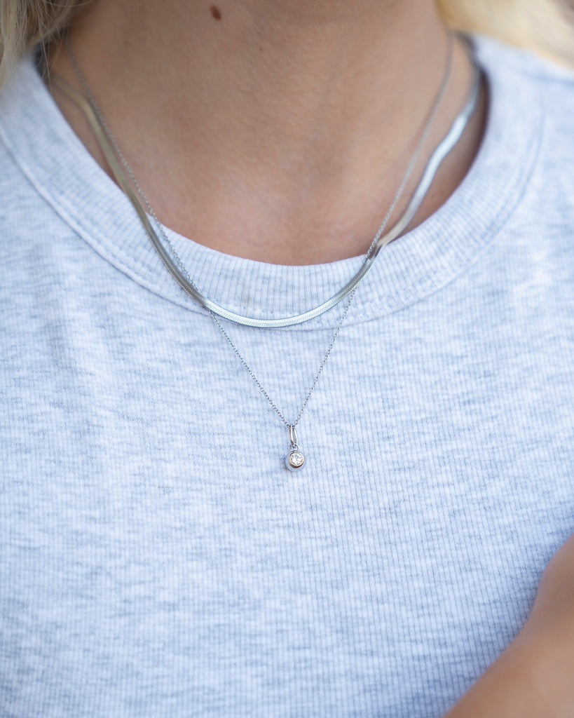 Amara White Sapphire Pendant