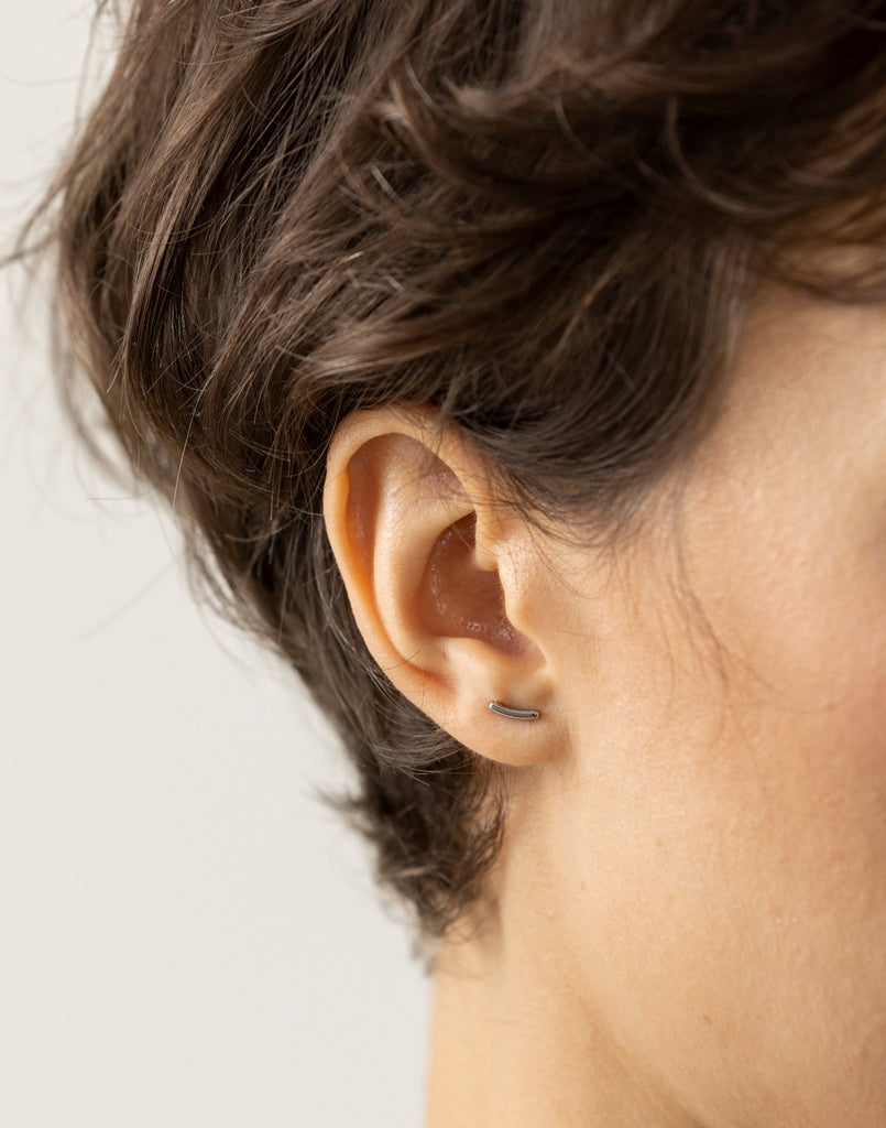 Caris Bar Studs | LUAH Jewelry