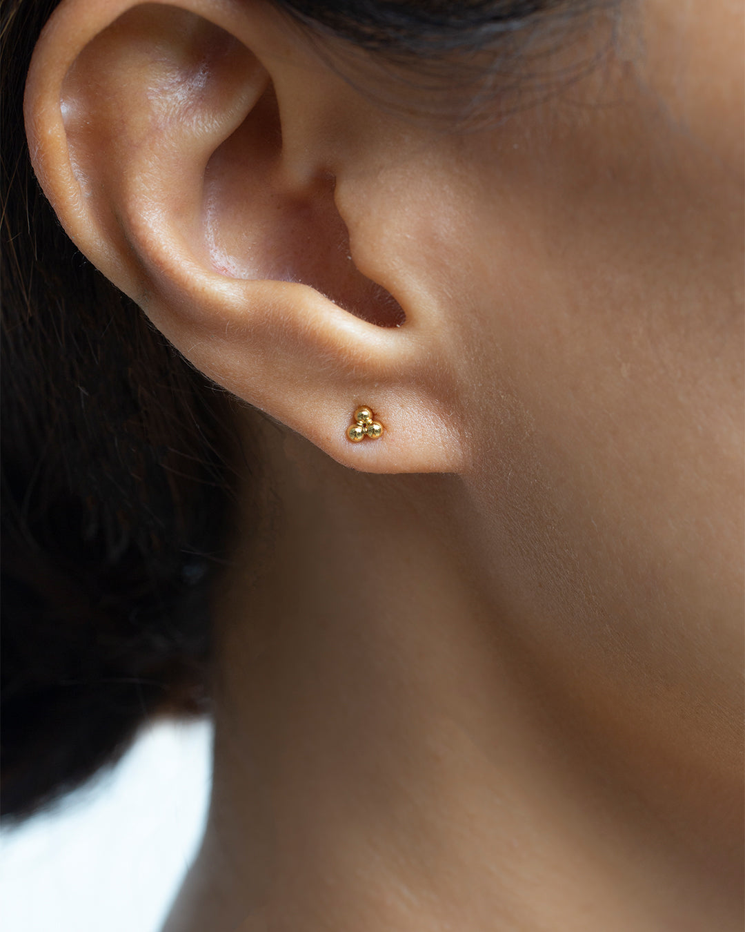 【HYERES LOR】25SS★ Subni (W) Marcel Earring Pearl Bezel Studs | Freshwater Pearl Jewelry | Larissa Loden